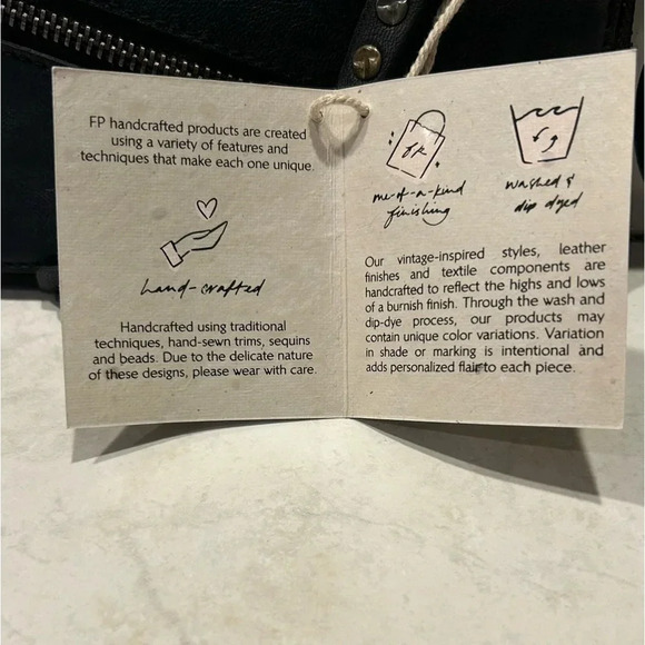 FREE PEOPLE Black Distressed Leather Wristlet Wallet. Brand new with tags - Picture 3 of 11